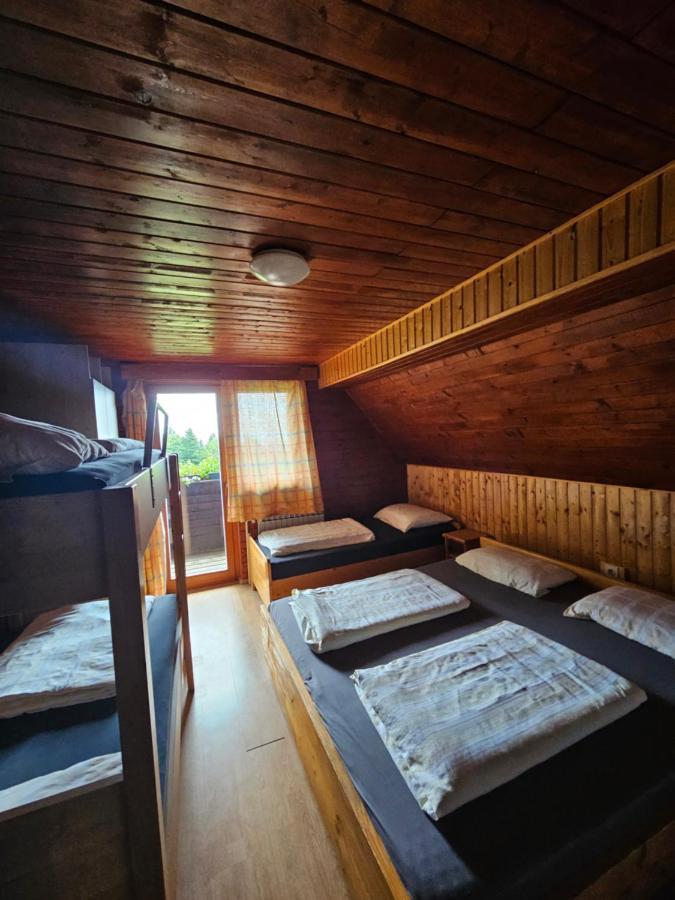 Hotel Ruska Koca à Hočko Pohorje Extérieur photo